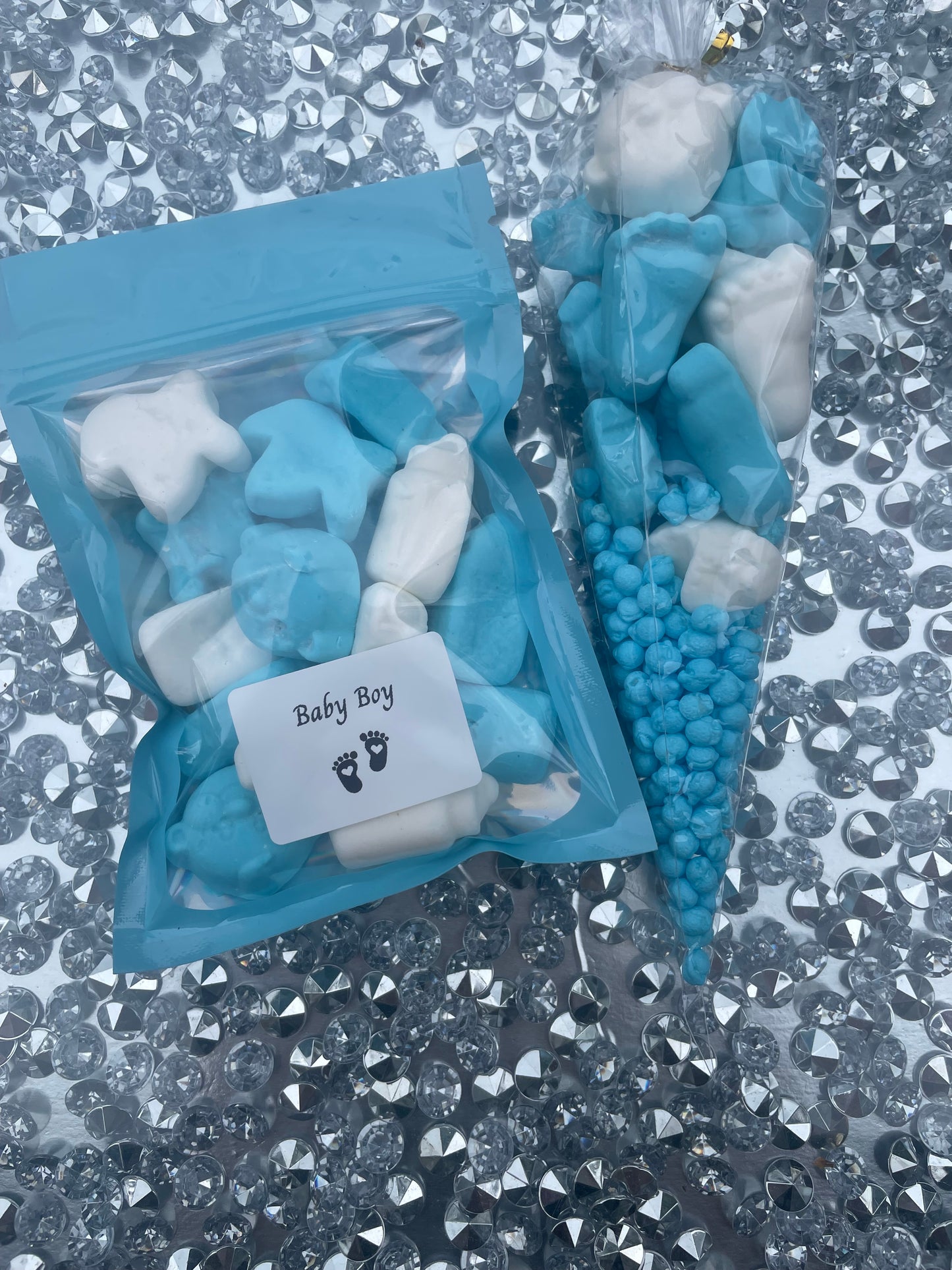 Baby shower pouch