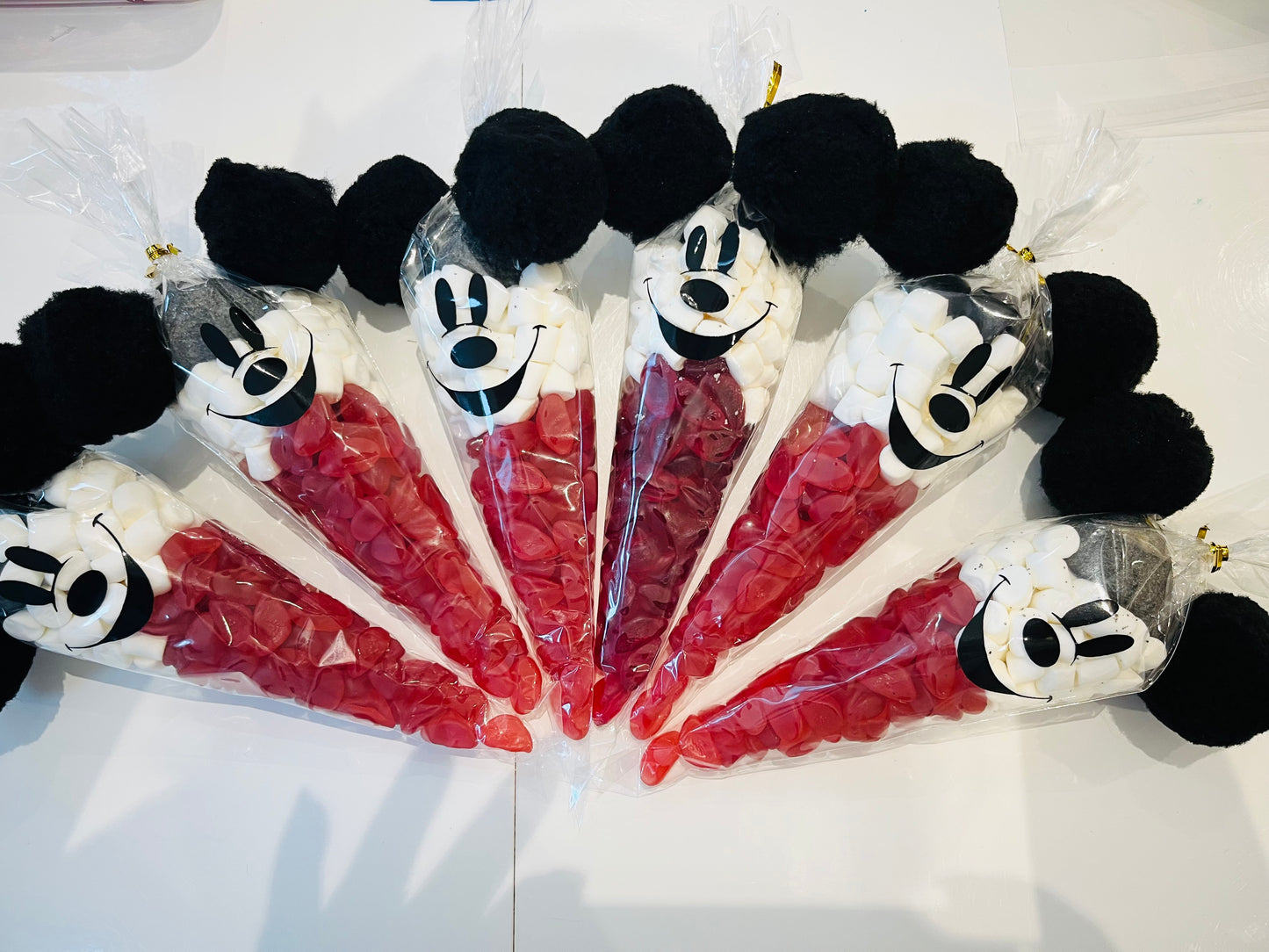 Themed sweet cones