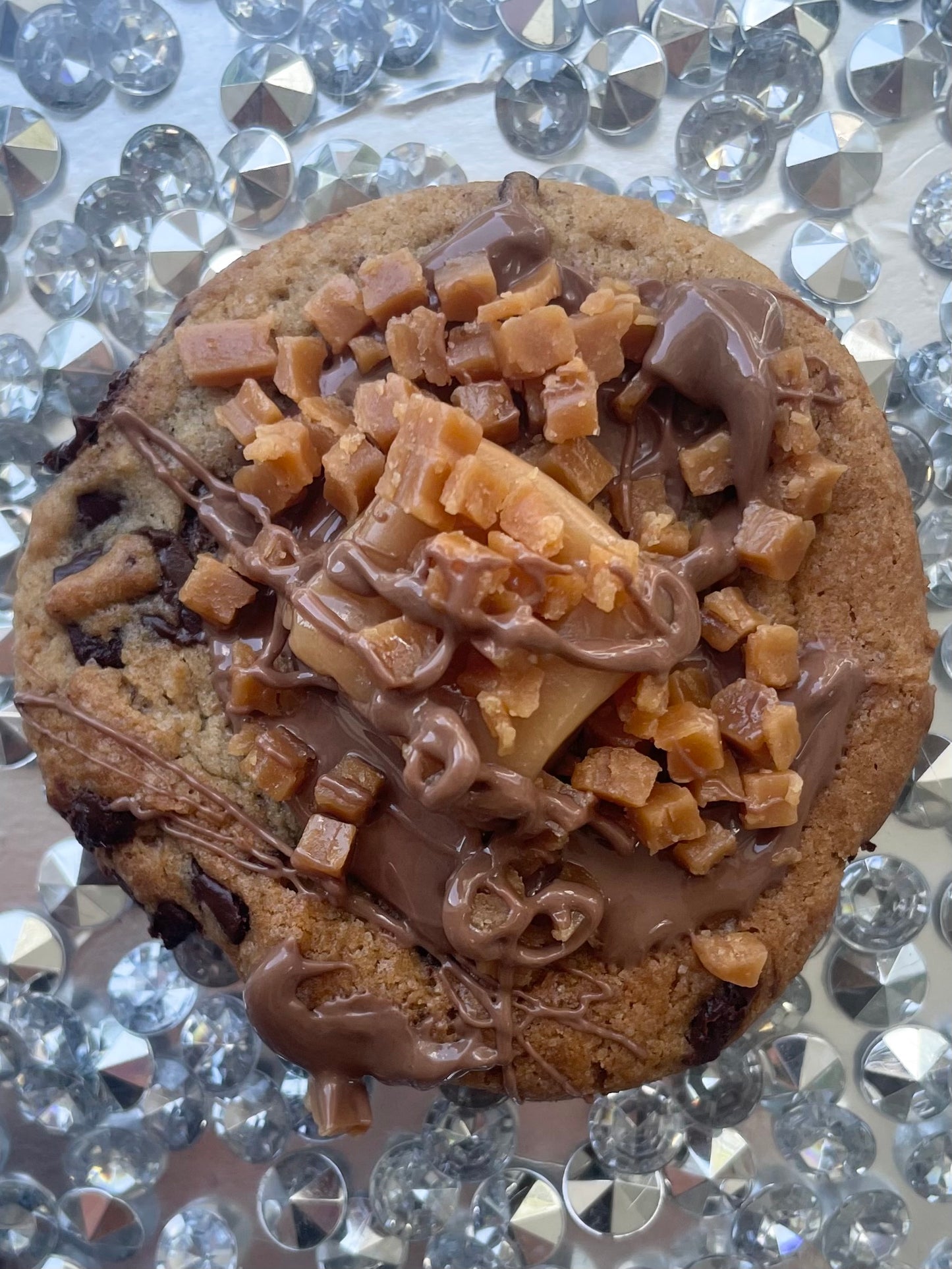 Fudge loaded cookie