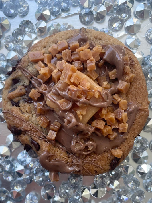 Fudge loaded cookie