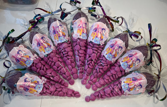 Themed sweet cones