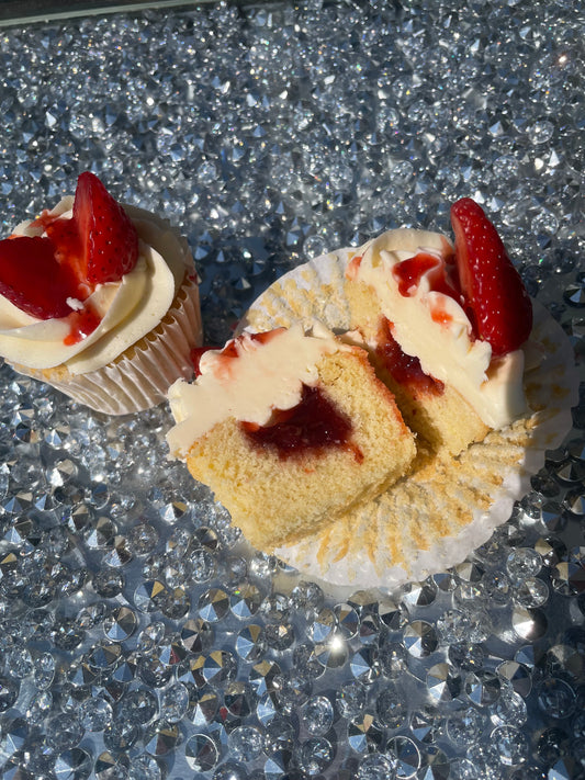 Strawberry cupcakes